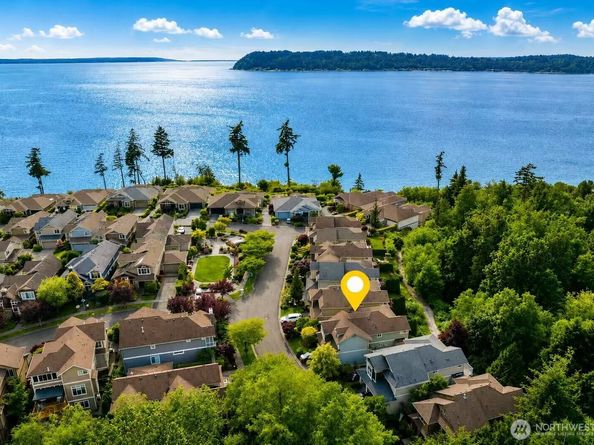 6611 Waterton Circle, Mukilteo WA 98275