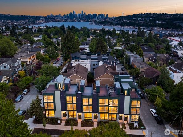 3852 Carr Place N, Seattle WA 98103