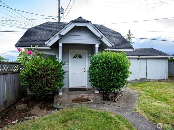 2220 Summit Avenue, Everett WA 98201