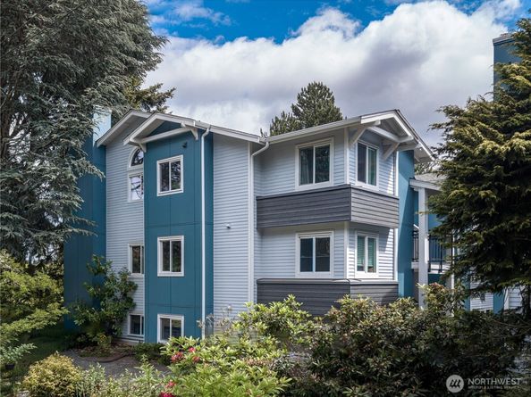 907 N 163rd Street A32, Shoreline WA 98133
