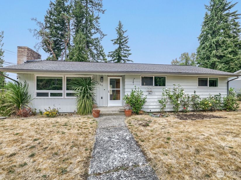 7525 200th St SW, Lynnwood WA 98036