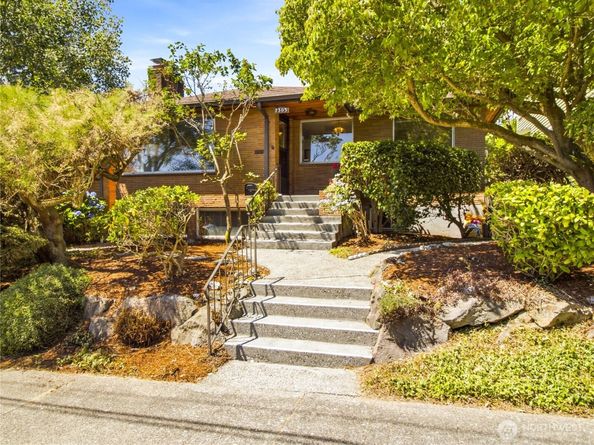 7305 Earl Avenue NW, Seattle WA 98117