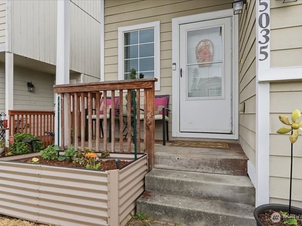 5035 Bowwood Circle NE, Bremerton WA 98311