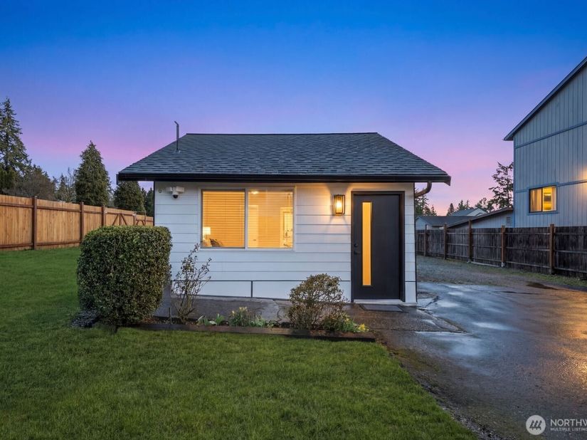 1747 NE 147th St 1, Shoreline WA 98155