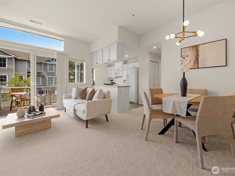 5248 238th Lane SE 83, Issaquah WA 98029