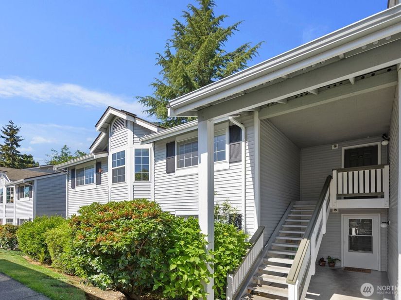 23333 Cedar Way C201, Mountlake Terrace WA 98043