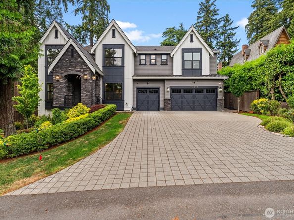 10668 SE 32nd Street, Bellevue WA 98004