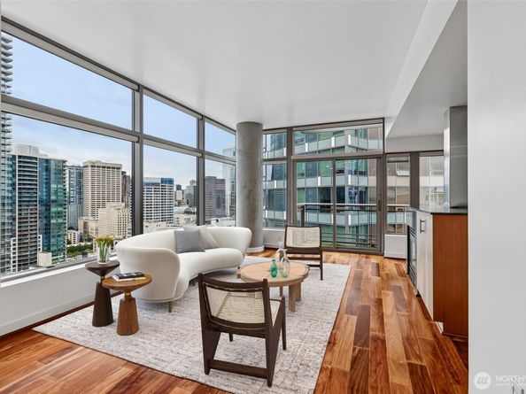 2033 2nd Avenue 2008, Seattle WA 98121