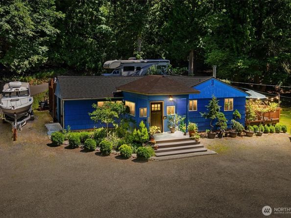 22122 SE 51st Place, Issaquah WA 98029