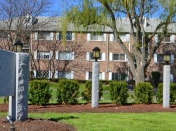 25 Farrwood Ave