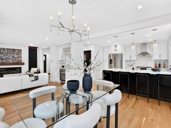 66 Linden St, Newton MA 02464