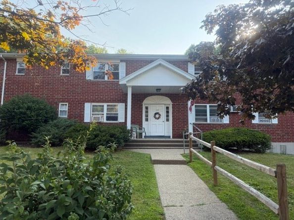 112 Litchfield  Pines Drive C, Leominster MA 01453