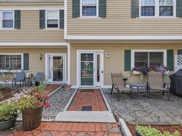 40 Village Way 40, Holden MA 01520