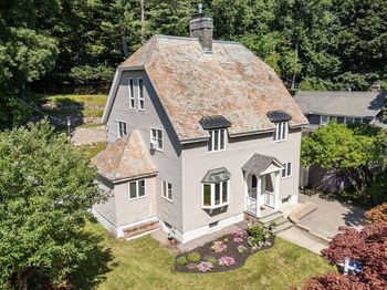 43 Laconia Rd