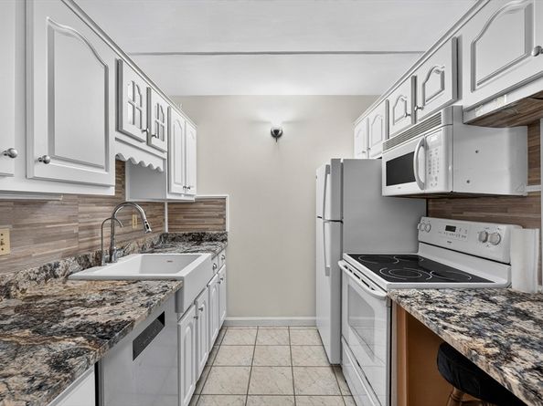 159 Main St 49A, Stoneham MA 02180