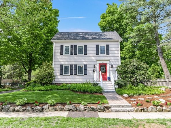38 Berkeley St, Reading MA 01867
