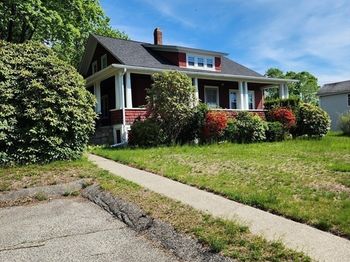 72 W Main St