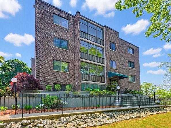 62 South St 1A, Quincy MA 02169