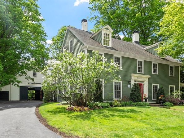 44 Andover Street, North Andover MA 01845