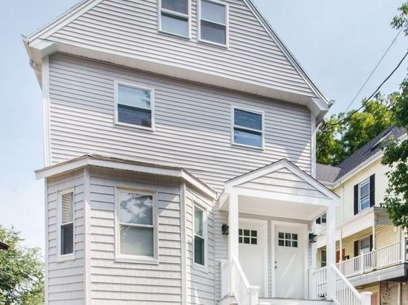 30-32 Oakland St, Newton MA 02458