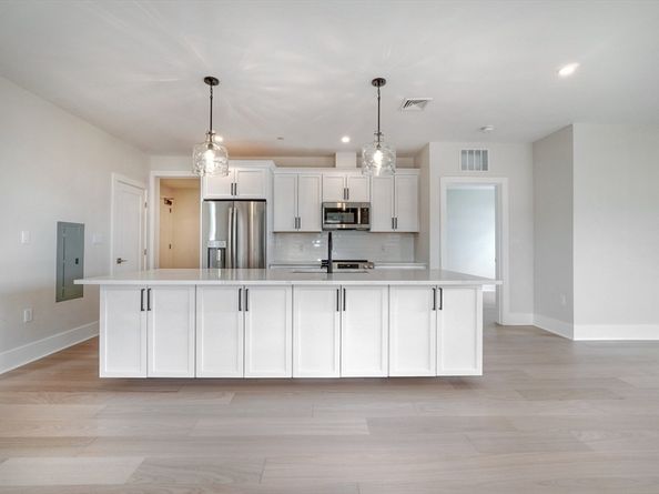 62 Foundry St 305, Wakefield MA 01880