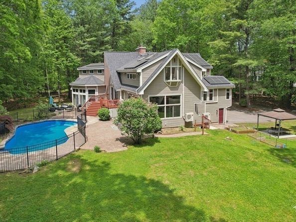 10 Cold Harbor Drive, Northborough MA 01532