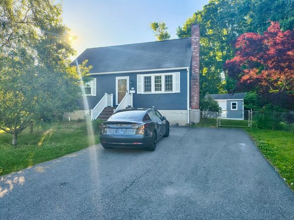 257 Bishop St, Framingham MA 01702