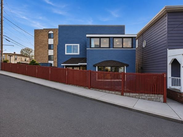 2 Sagamore St, Revere MA 02151