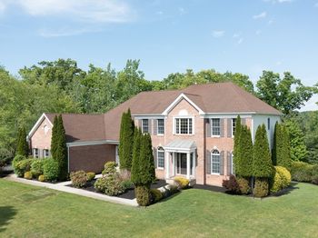 10 Valley View Dr