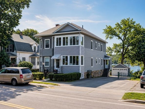 121 Hope Ave, Worcester MA 01603