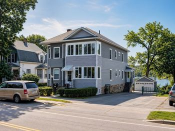 121 Hope Ave