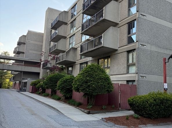 55 Tall Oaks Drive T5, Weymouth MA 02190