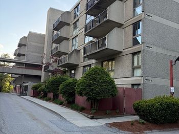 55 Tall Oaks Drive