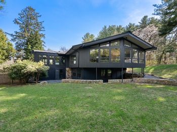 995 Brush Hill Rd