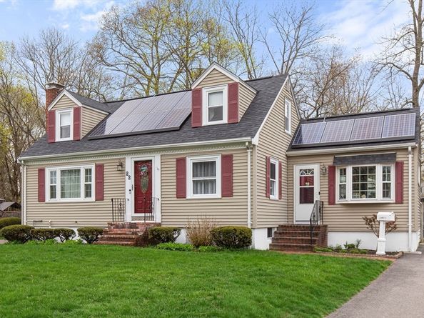 22 Baker St, Brockton MA 02302