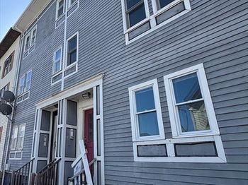 8-12 Leeds St