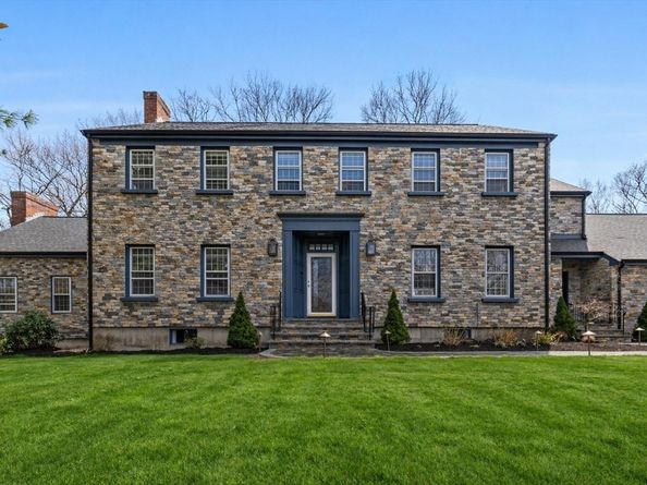90 Countryside Ln, Milton MA 02186