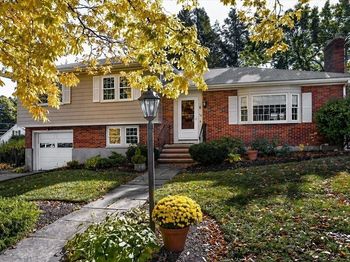 12 Oak Ridge Cir