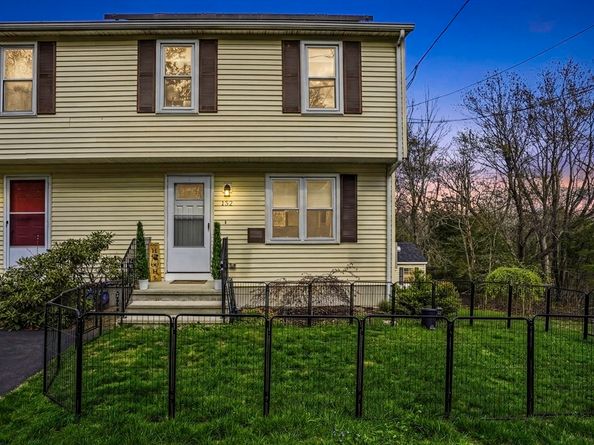 152 S Main Street 152, Uxbridge MA 01569