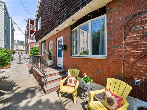 3 London Court, Boston MA 02128