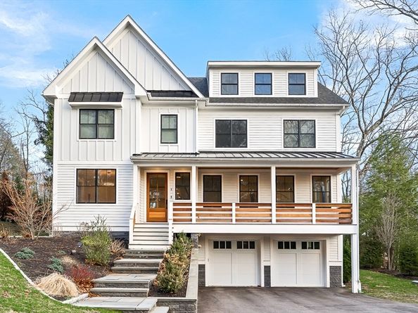 5 Skyview Rd, Lexington MA 02420