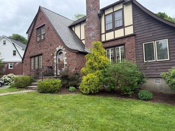 9 Mayfield Rd, Belmont MA 02478