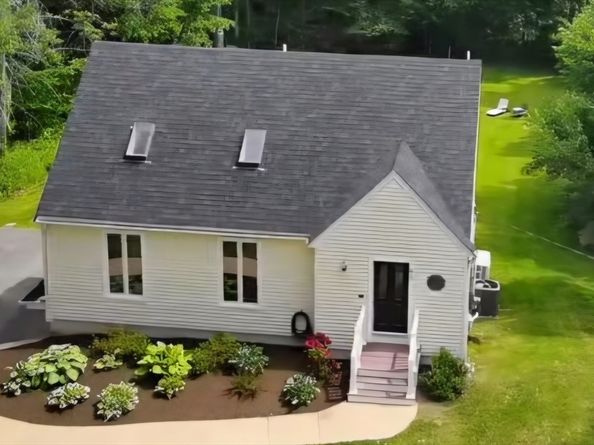 46 Old Powder House Rd, Lakeville MA 02347