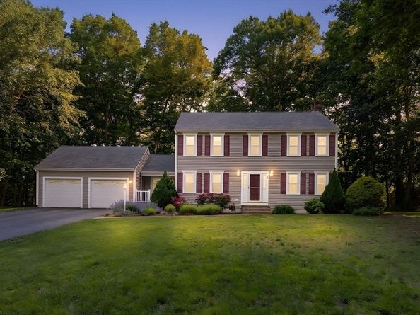 7 Autumn Way, East Bridgewater MA 02333