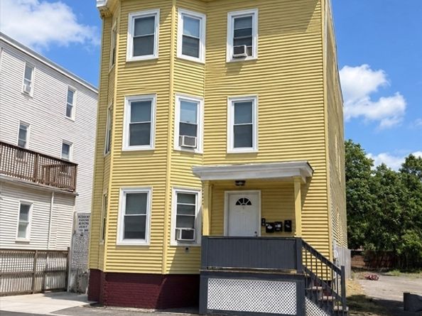 8 Varnum St, Lynn MA 01905