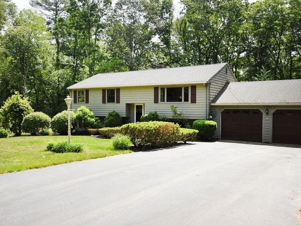 212 Spruce Way, Hanover MA 02339