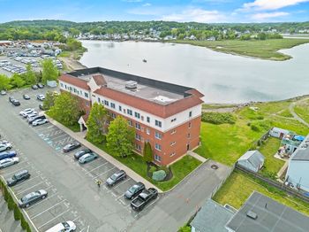 20 Heaths Ct