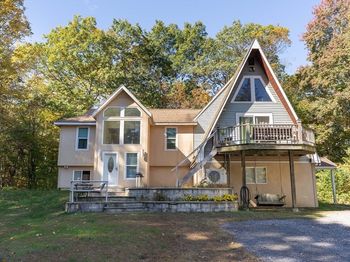68 Lyon Rd