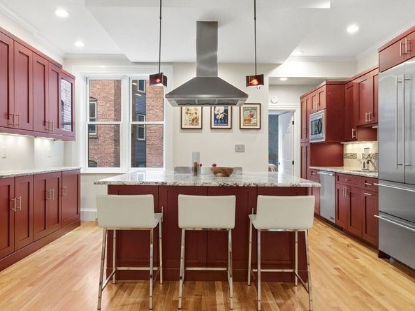 34 Station Street 3, Brookline MA 02445