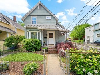 46 Linden Ave